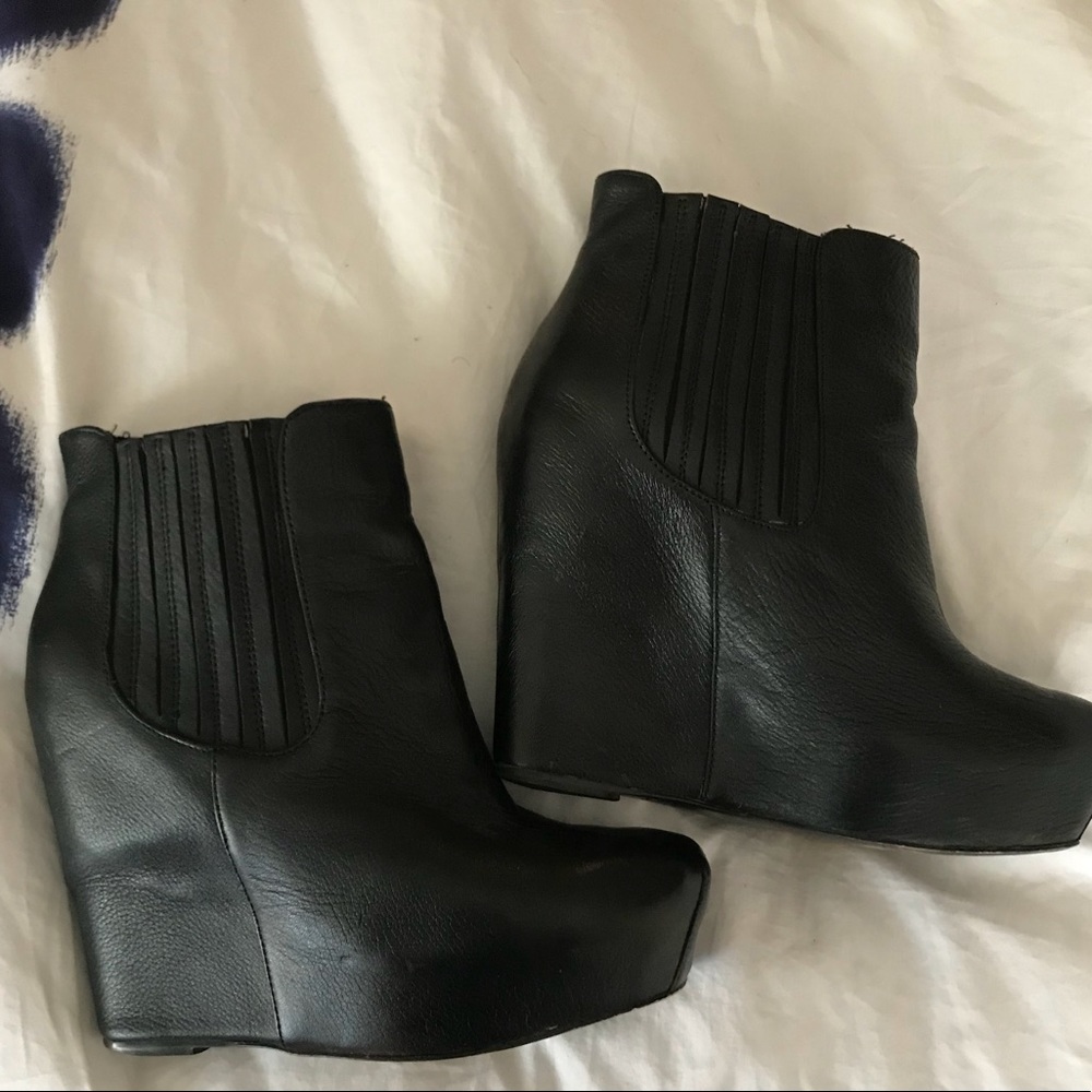Steve Madden Wedged Booties